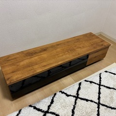 テレビ台の画像
