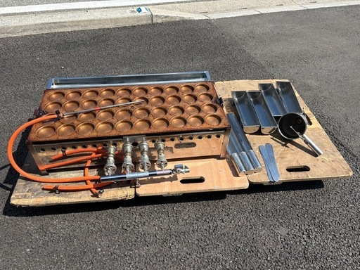 ■中古品 大判焼き器 40穴 LPガス プロパンガス 付属品多数 直径：７センチ  動作問題無し■