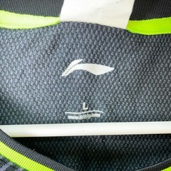 リーニン 半袖 ゲームシャツ AT DRY L ブラック/グリーン LI-NING バドミントンウェアの画像