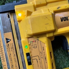 【ジャンク品】VOLTAGA バッテリー式　電動タッカーの画像