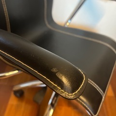 Francfranc 黒レザーチェアの画像