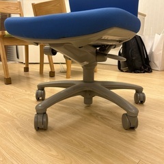 値下げ　事務用チェア　1脚1000円でお譲りいたします。の画像