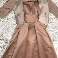 【超美品】ボレロ付きサテンドレスSの画像