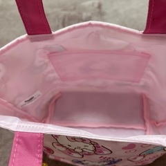 キティちゃんのトートバックの画像