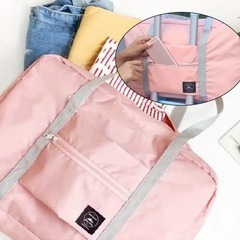 🉐格安お値下げ‼️ミドルサイズの折り畳みタイプのライトピンクバッグ❣️の画像