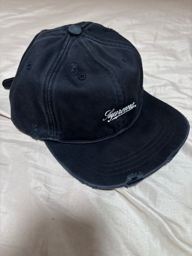 Supreme Distressed Script 6-Panel キャップ