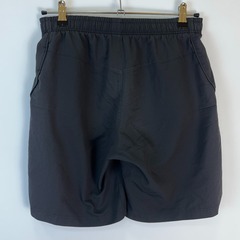 バボラ ゲームパンツ ハーフパンツ L ブラック BAB-2301 BABOLAT バドミントンウェアの画像