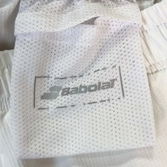バボラ ゲームパンツ ハーフパンツ L ホワイト BAB-2301 BABOLAT バドミントンウェアの画像