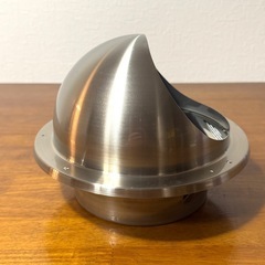 (お取引中)新品未使用 ステンレス製　フード付き 丸型 ガラリ　SUS 304 150 換気口の画像