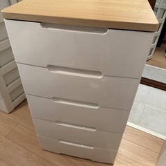 キャビネット　衣類収納あげます。の画像