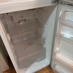 冷蔵庫使う方もらって下さい。の画像