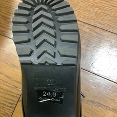 厚底ローファーの画像