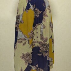 スカート　ベージュ×花の画像