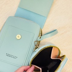 ショルダーバッグの画像