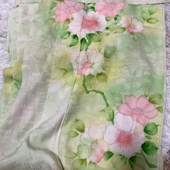 秘密の花園にいる様な訪問着の画像