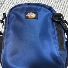 Dickies バッグ ロゴジップ ショルダーバッグ の画像