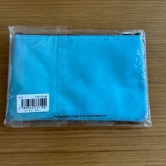 新品未使用品　元値1000円　オードリーヘップバーン　ポーチの画像