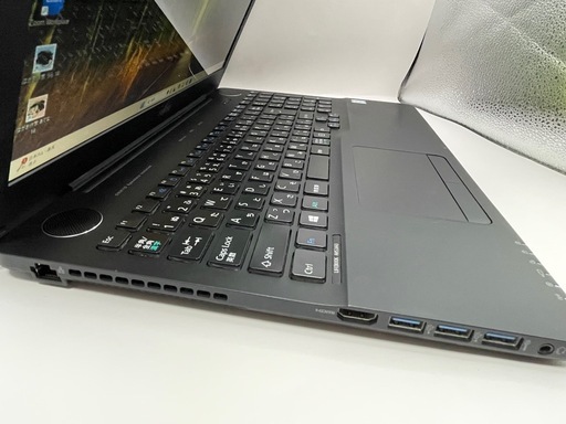 ノートパソコン/黒/美品/i7/16GB/SSD512GB/Office/富士通
