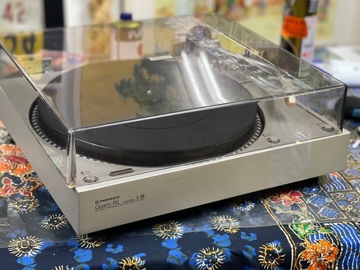 ビンテージ　！レコードプレーヤー シルバー