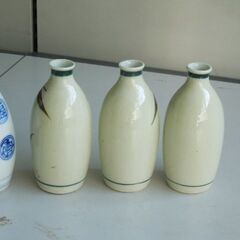 笹の葉模様の徳利3本＋おまけ1本の画像