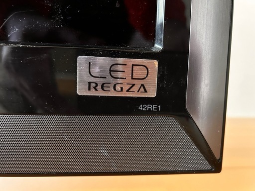 東芝　LED液晶テレビ 42型　REGZAレグザ