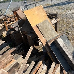 ★薪用木材★写真のもの全て持っていってくれる方限定の画像