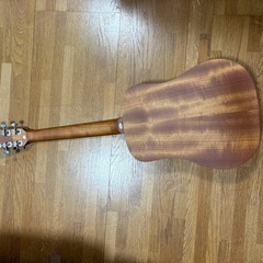 小型のギターの画像