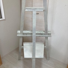 イーゼルの画像