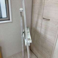 イーゼルの画像