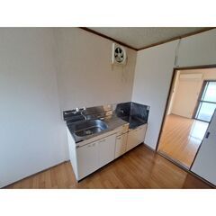 初期費用5万円❣️審査対策🉑⭐️敷・礼・仲0円⭐️西小泉駅⭐️フリーレント1ヶ月⭐️駐車場1台税別3,000円（先着順）！ − 群馬県