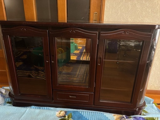アンティーク家具　クラシック飾り棚