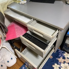 机の画像