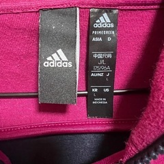 美品⭐︎adidasパーカーLサイズの画像