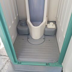 中古仮設トイレ　小便用　￥50,000　の画像