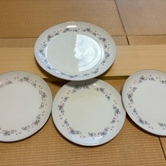 【昭和レトロ　大皿と中皿】の画像