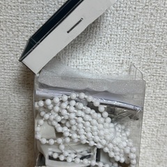 未使用Deconovo ロールスクリーン 幅120cm 丈220cm ホワイト チェーン式 ロールカーテン 1級遮光 断熱 遮熱 防音 防寒 UVカット 表裏同色 の画像