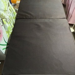 折りたたみシングルベッド（リクライニング）の画像