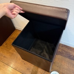 収納椅子の画像