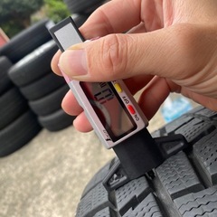 スタッドレスタイヤ　185/60R15 ホンダ　フィットの画像