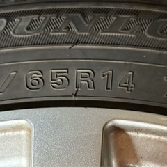 155/65R14軽自動車サイズ バリ山 ダンロップ スタッドレスタイヤホイールセット4本 2020年製造の画像