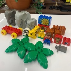美原店 LEGO デュプロバケツ ぞうさんファミリー 1歳半〜5歳　知育玩具の画像