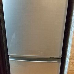 【0円/あげます】冷蔵庫 シャープ プラズマクラスター【9月29日に取りにこれる方】の画像