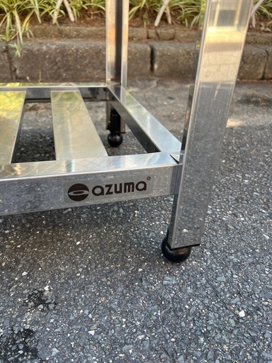 ステンレステーブル