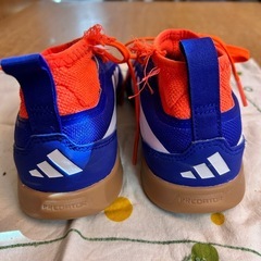 adidas PREDRTOR フットサルシューズ　22cm アディダスの画像
