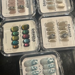 ネイルチップ 13点セット売りの画像