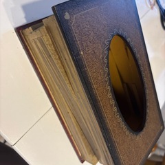 アンティークなティッシュボックスケースの画像