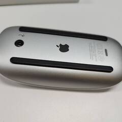Apple Magic Mouse/A1657/マジックマウス〈MK2E3J/A〉の画像