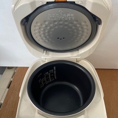 象印 ZOJIRUSHI 小容量マイコン炊飯ジャー 3合炊き ホワイト NL-BE05の画像