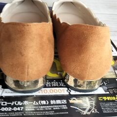 レディスベロア調パンプスの画像