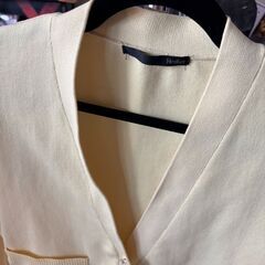 ヘザー　イエローカーディガンの画像